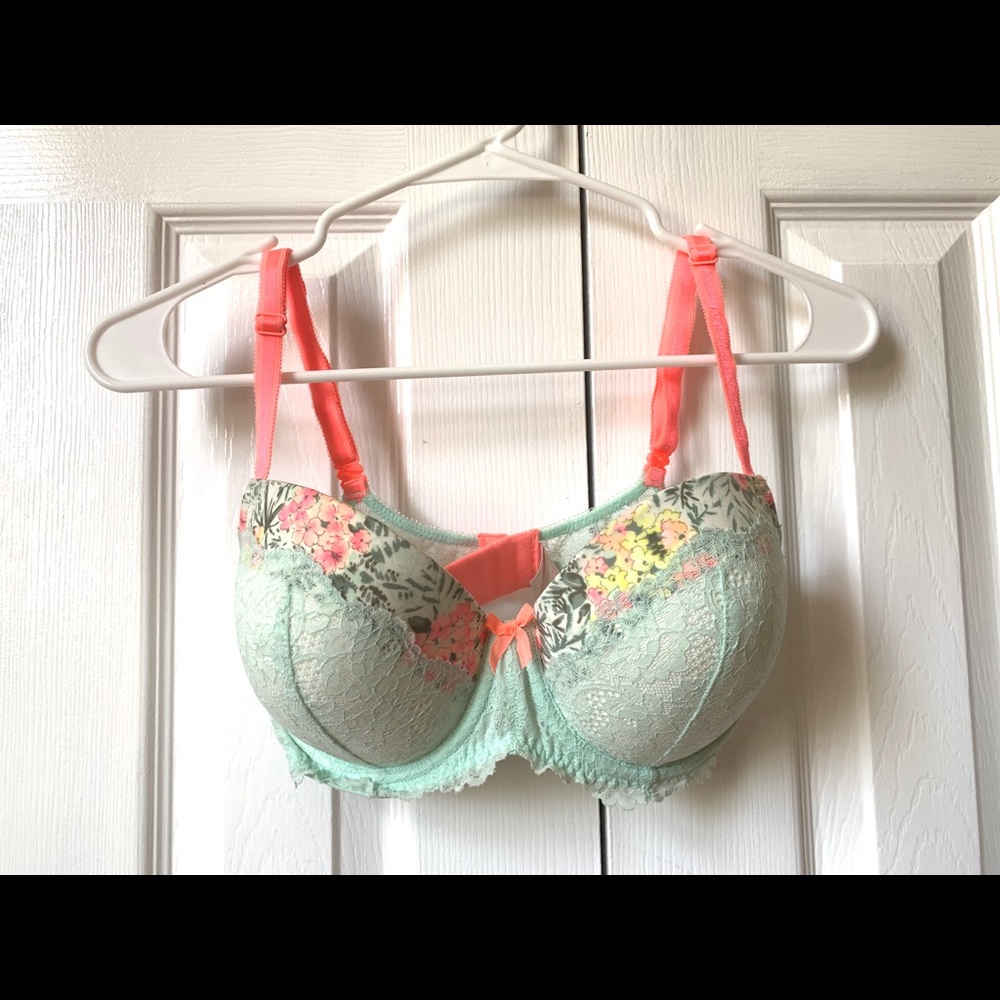 Victoria’s Secret Dream Angels Bra